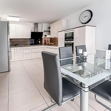 - Am Hain Holiday home